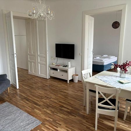 Casa Nostra - Sonnige Wohnung Direkt Am Augarten 비엔나 외부 사진